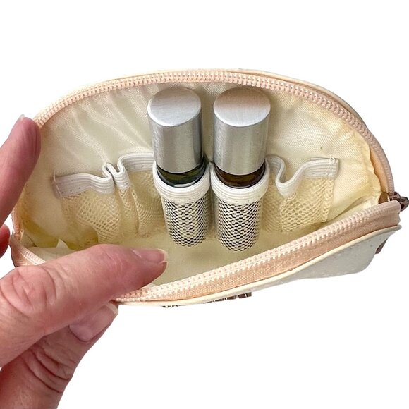 NEW doTERRA Monogram Clutch + 2 Signature Scents Radiant & Dream Touch Rollers - Picture 3 of 13